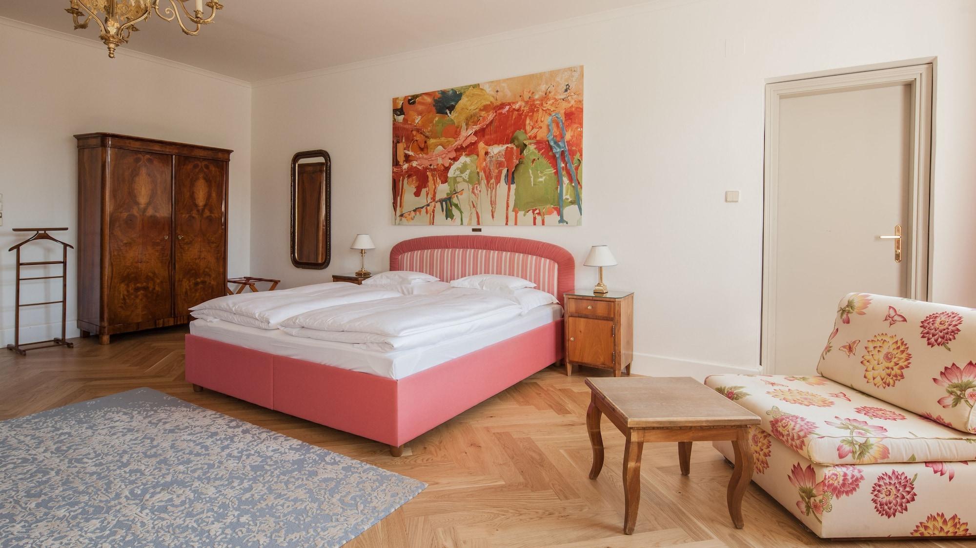 Schlossberghotel - Kunsthotel Hotel