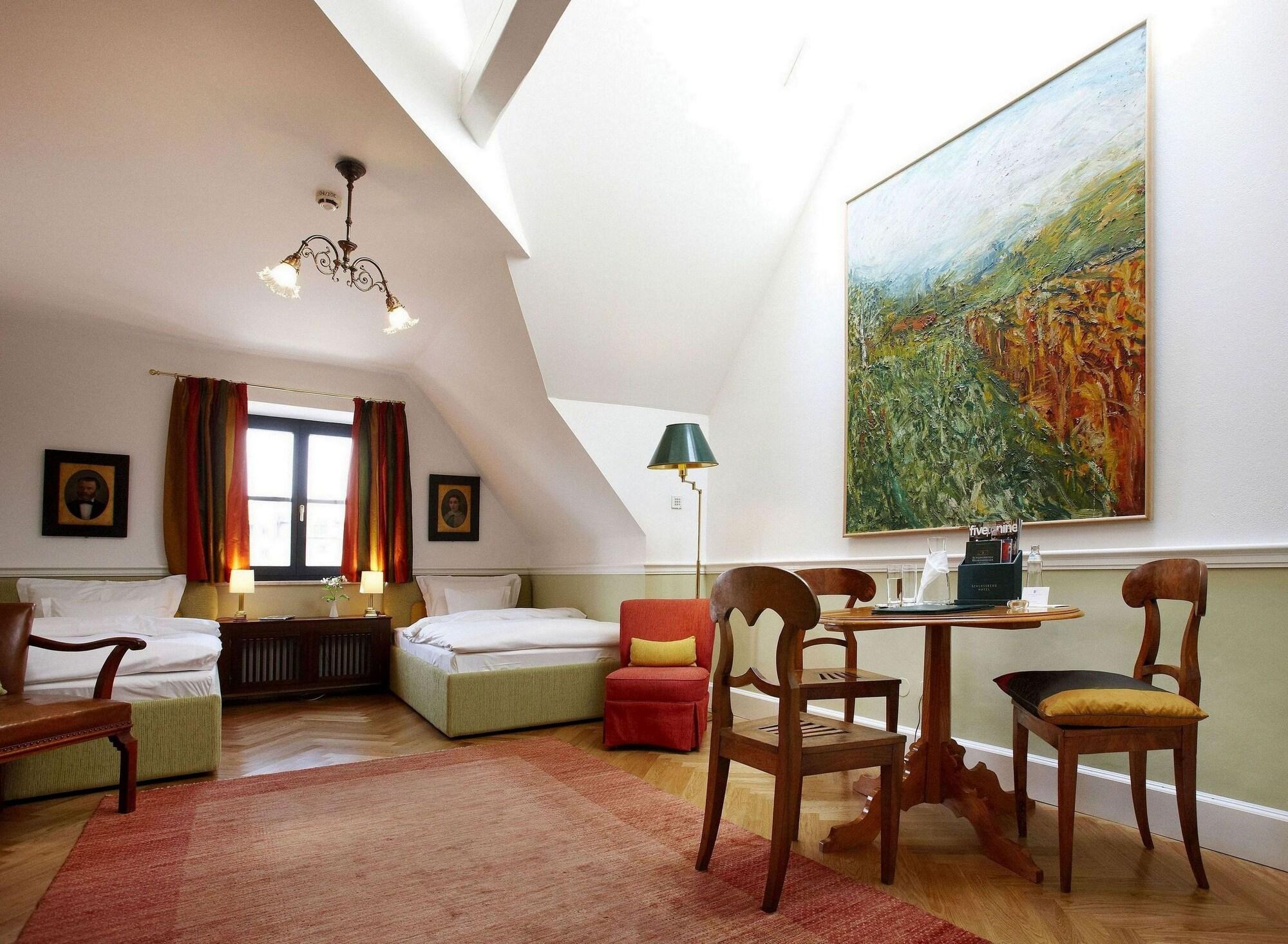 Schlossberghotel - Kunsthotel 5*