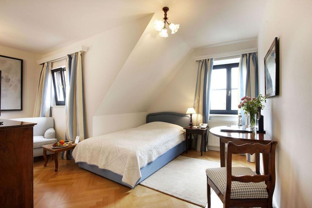Hotel Schlossberghotel - Kunsthotel