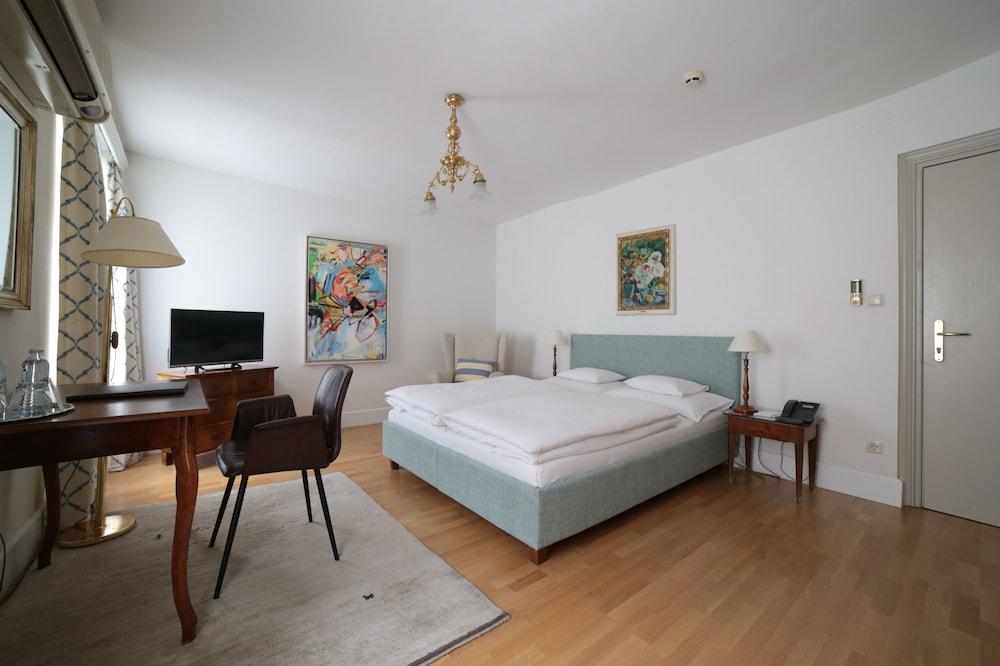 Schlossberghotel - Kunsthotel Hotel 5*