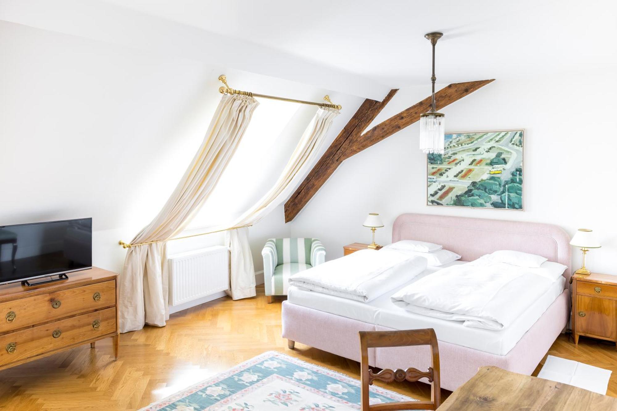 Schlossberghotel - Kunsthotel 5*
