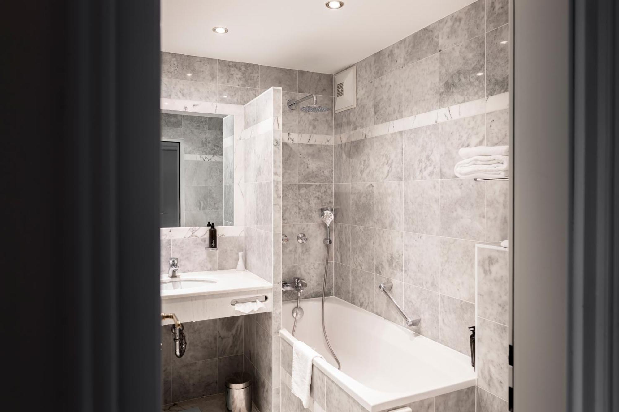 Hotel Schlossberghotel - Kunsthotel Graz