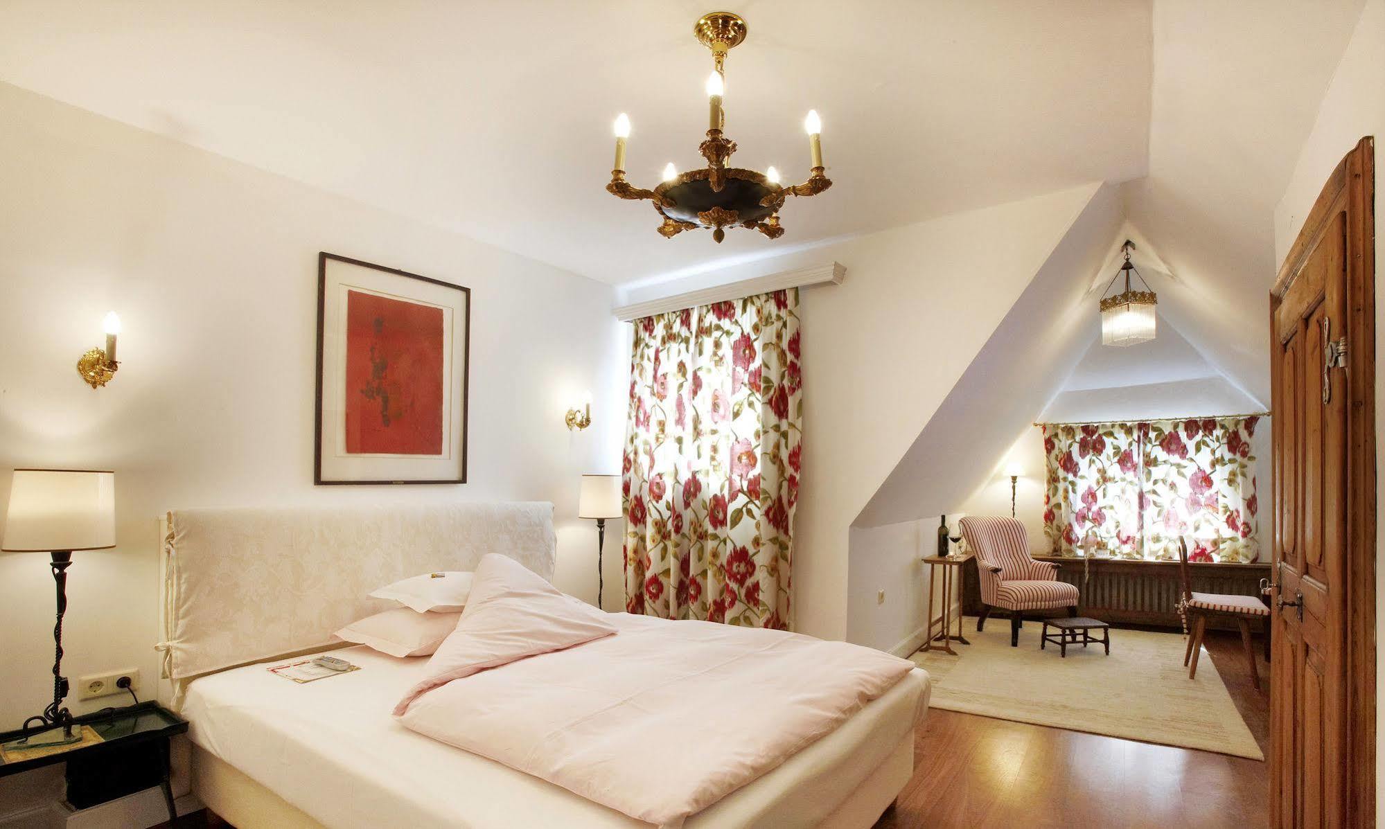 Schlossberghotel - Kunsthotel Hotel 5*